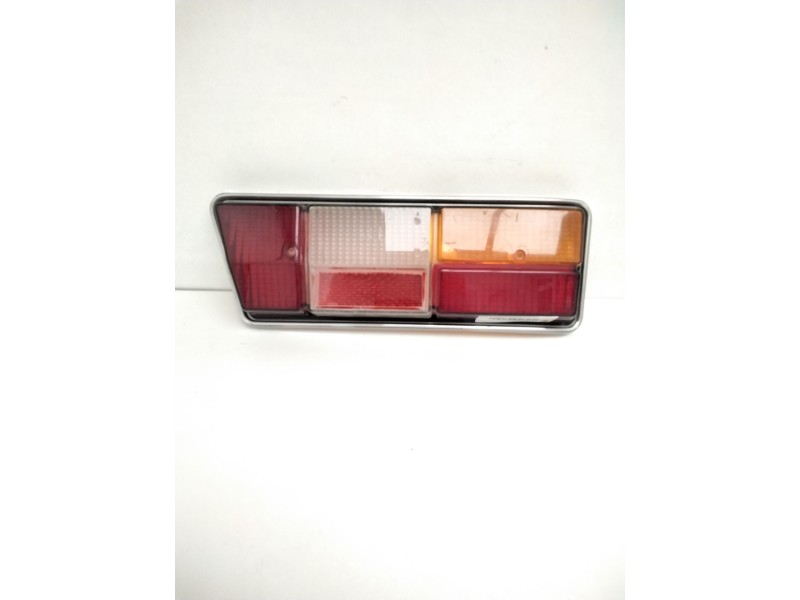 Recambio de piloto trasero derecho para seat 127 (127a) 0.9 referencia OEM IAM B19098 SOLO TULIPA 24204