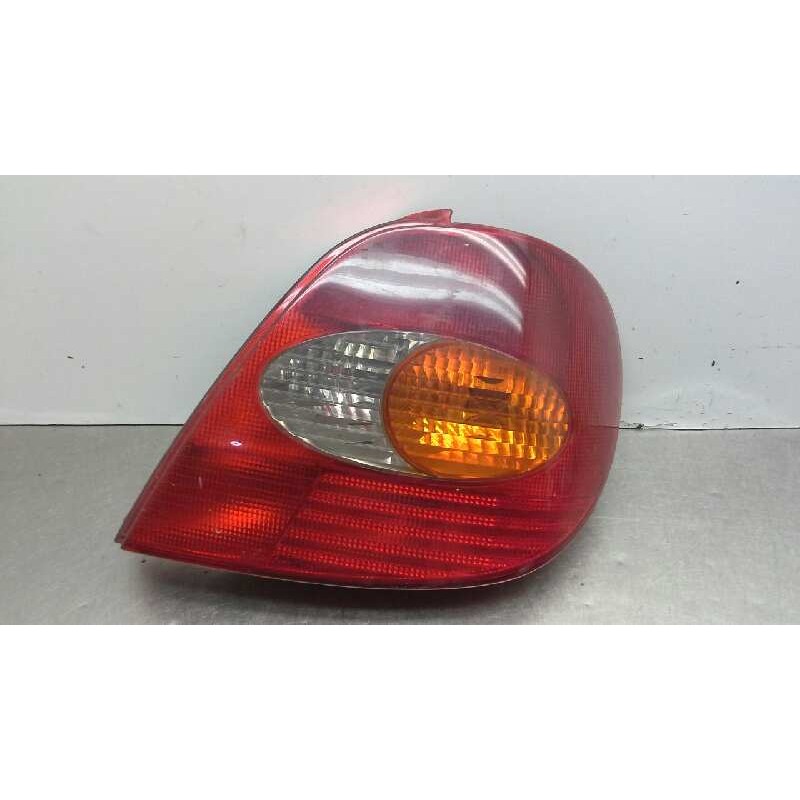 Recambio de piloto trasero derecho para toyota avensis berlina (t 22) 2.0 td luna (5-ptas.) referencia OEM IAM VALEO 2328  