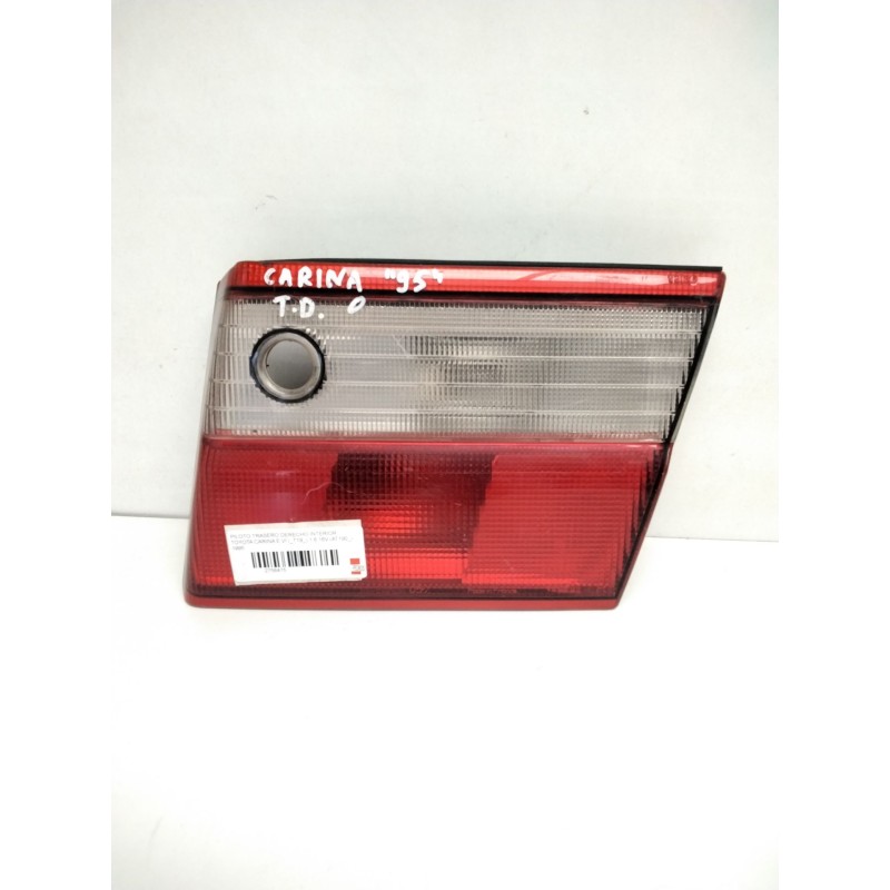 Recambio de piloto trasero derecho interior para toyota carina e vi (_t19_) 1.6 16v (at190_) referencia OEM IAM VALEO 2243  1012