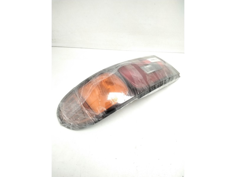 Recambio de piloto trasero derecho para toyota celica (t20) referencia OEM IAM KOITO 3308803R  33166