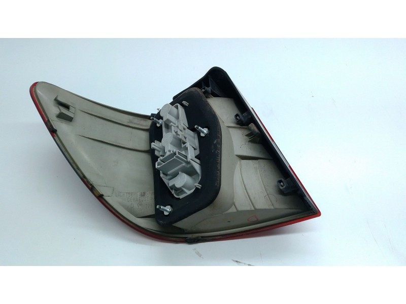 Recambio de piloto trasero derecho para mercedes-benz clase b sports tourer (w245) b 180 cdi (245.207) referencia OEM IAM   