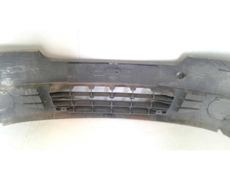 Recambio de paragolpes delantero para renault trafic combi (ab 4.01) 2.0 dci diesel fap cat referencia OEM IAM 620100101R  