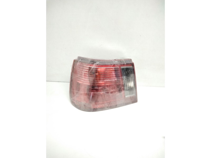 Recambio de piloto trasero izquierdo para seat ibiza (6k1) stella referencia OEM IAM 6K6945257C  