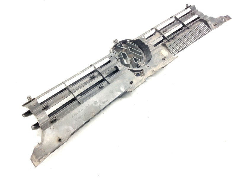 Recambio de rejilla delantera para volkswagen golf iv berlina (1j1) 1.6 referencia OEM IAM 1J0853651F  