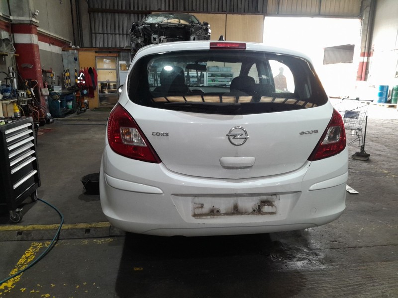 opel corsa d (s07) del año 2012
