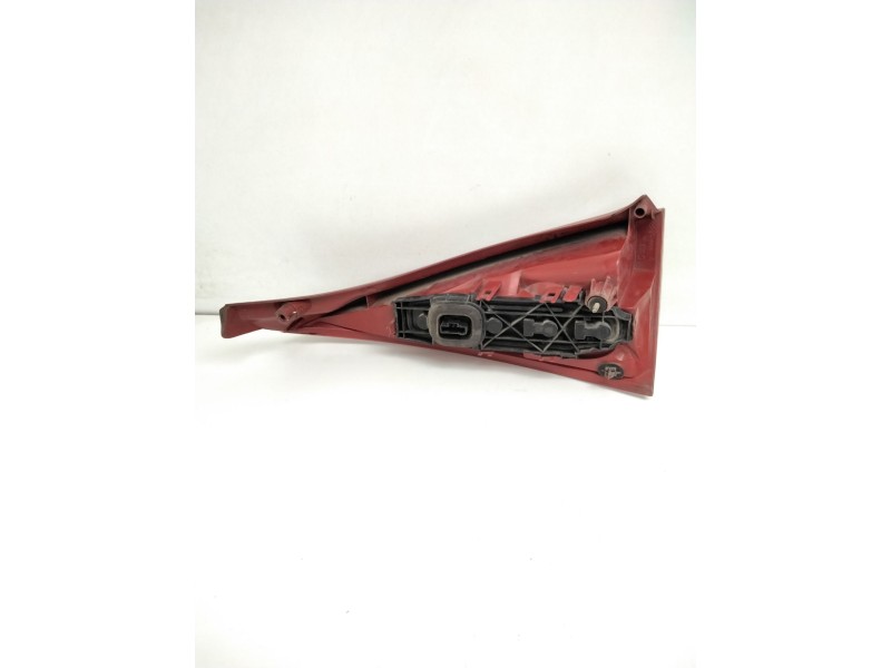 Recambio de piloto trasero derecho para citroën c3 1.4 hdi sx plus referencia OEM IAM 2556 32204 