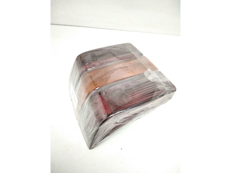 Recambio de piloto trasero izquierdo para seat ibiza gl referencia OEM IAM 01379 SE028934007A 19028