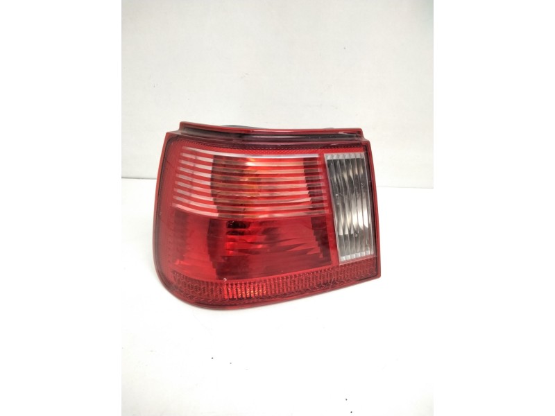 Recambio de piloto trasero izquierdo para seat ibiza (6k1) 1.4 referencia OEM IAM 6K6945095J 6K6945257C 