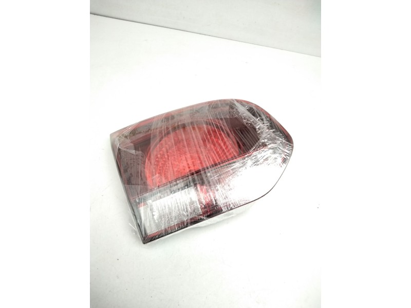 Recambio de piloto trasero derecho porton para volkswagen golf vi (5k1) advance referencia OEM IAM 5K0945093AA 00992305 