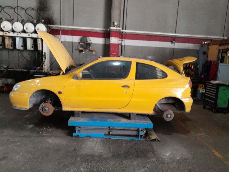 renault megane i coach (da0/1_) del año 1998