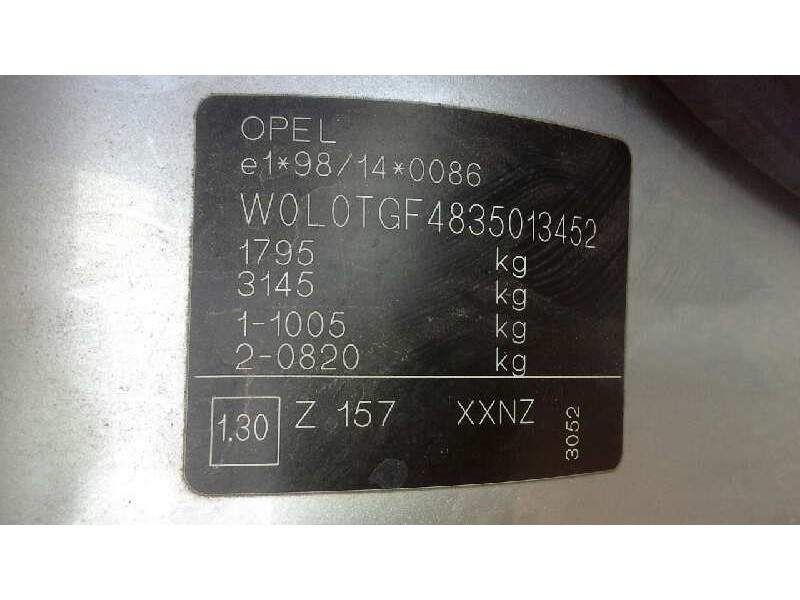 opel astra g berlina del año 2002