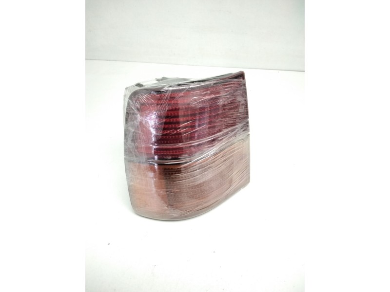 Recambio de piloto trasero izquierdo para seat toledo (1l) referencia OEM IAM A2810881  26305