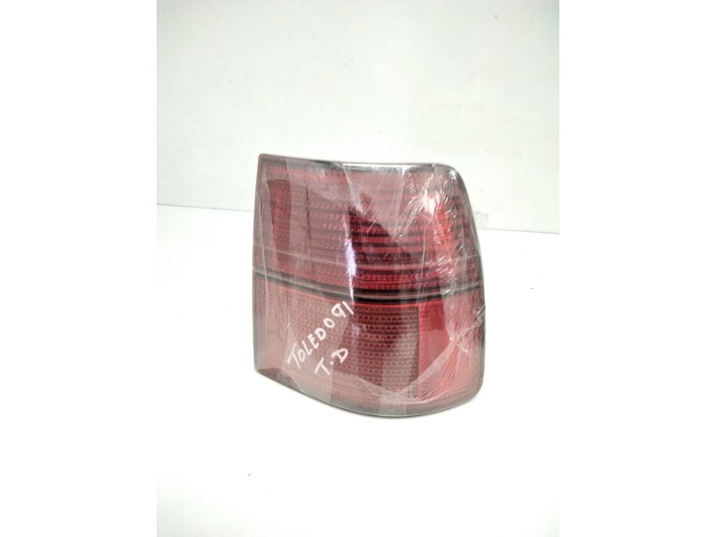 Recambio de piloto trasero derecho para seat toledo (1l) referencia OEM IAM   26307