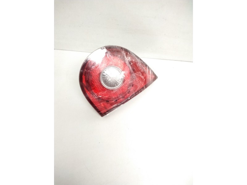 Recambio de piloto trasero derecho porton para volkswagen golf v berlina (1k1) sportline referencia OEM IAM 1K6945094G 89031783 