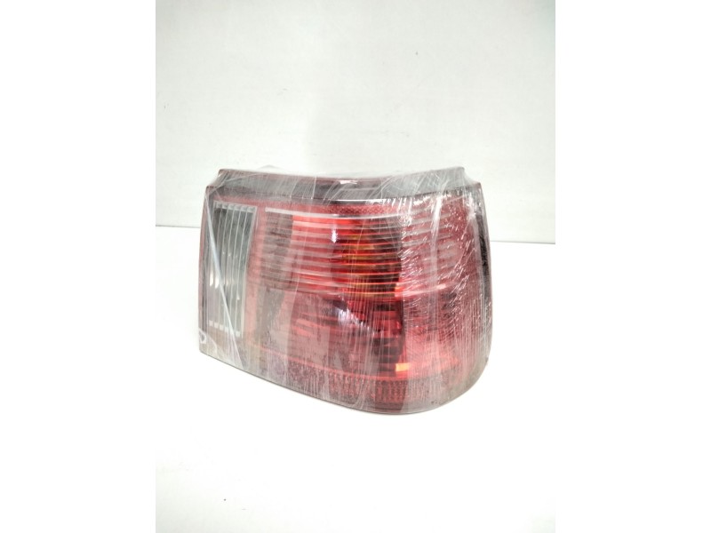 Recambio de piloto trasero derecho para seat ibiza (6k1) stella referencia OEM IAM 6K6945096J 6K6945112G 