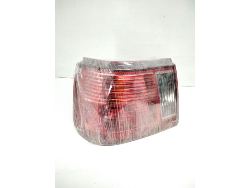 Recambio de piloto trasero izquierdo para seat ibiza (6k1) select referencia OEM IAM 6K6945111G 6K6945095J 