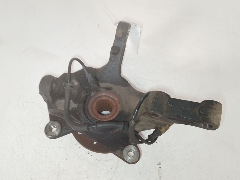 Recambio de mangueta delantera derecha para renault trafic ii furgoneta (fl) 1.9 dci 100 (fl0c) referencia OEM IAM   