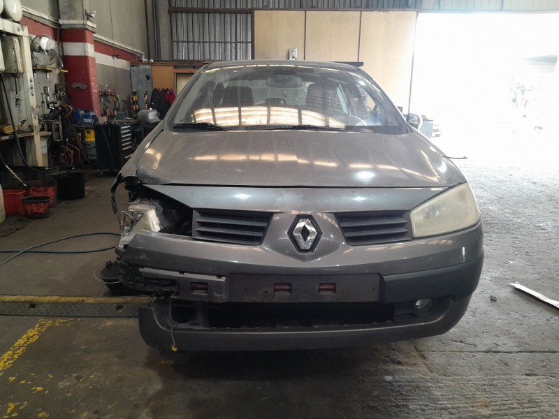renault megane ii sedán (lm0/1_) del año 2004