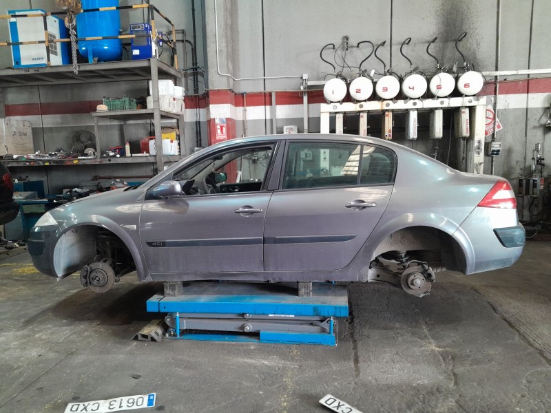 renault megane ii sedán (lm0/1_) del año 2004