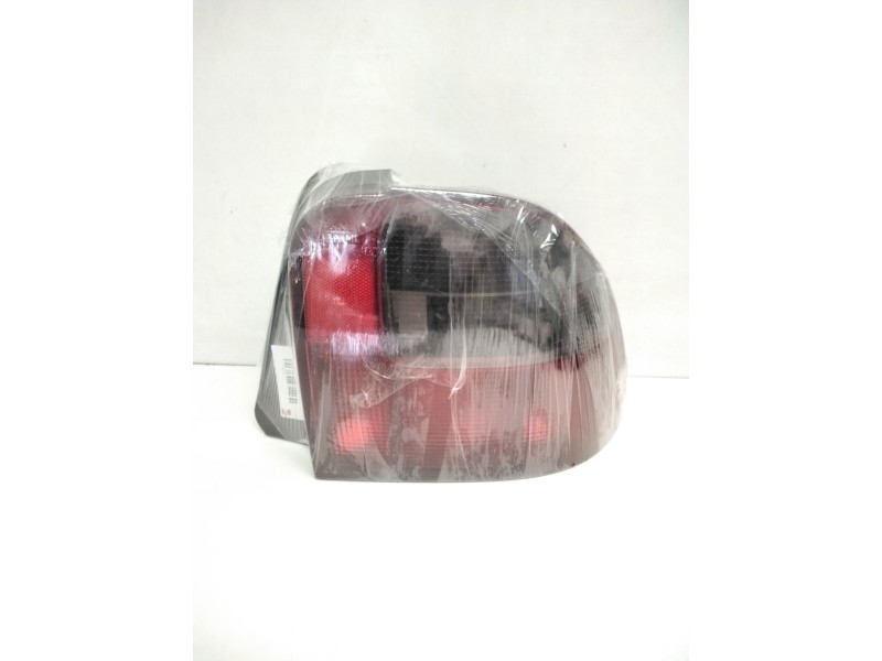 Recambio de piloto trasero derecho para mg serie 400 (xw) 416 gsi referencia OEM IAM XFB000860  