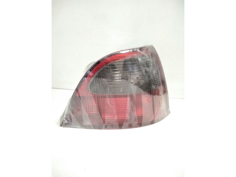 Recambio de piloto trasero derecho para mg serie 200 (rf) 214 si (5-ptas.) referencia OEM IAM XFB10088  