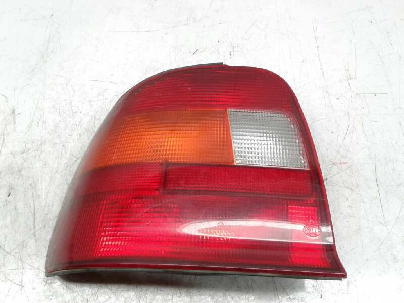 Recambio de piloto trasero izquierdo para mg serie 600 (rh) 620 si referencia OEM IAM XFB100930 236359L 