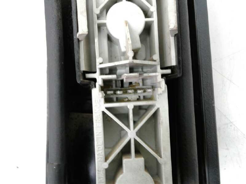 Recambio de piloto trasero izquierdo para renault rapid/express (f40) 1.4 básico familiar cat (f407) referencia OEM IAM 77010319