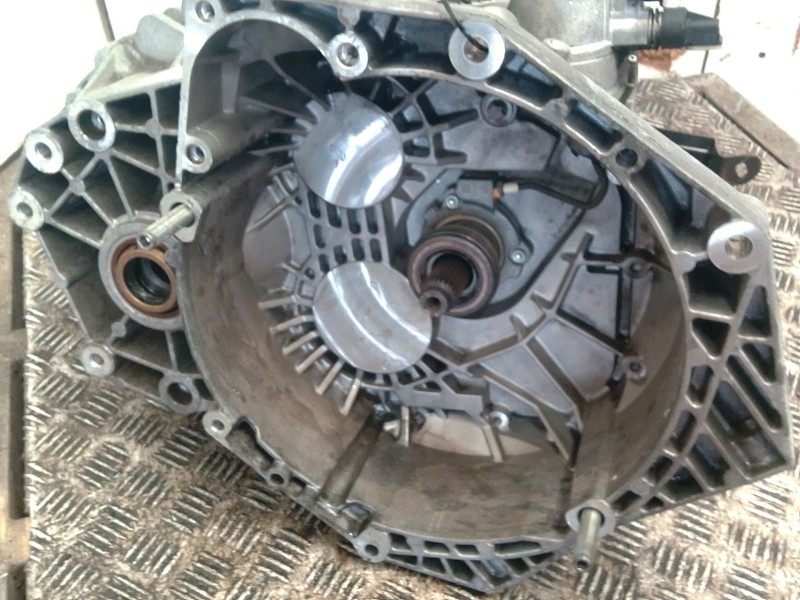 Recambio de caja cambios para opel insignia a sedán (g09) 2.0 cdti (69) referencia OEM IAM 55561696  