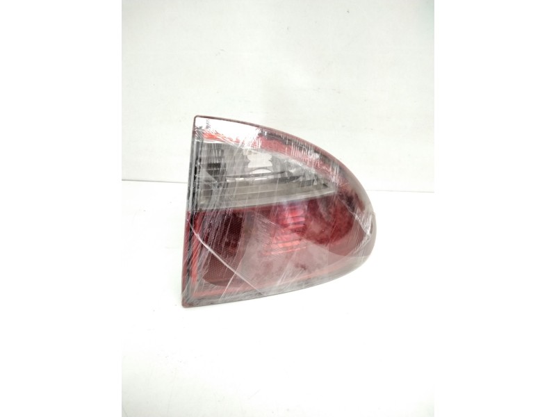 Recambio de piloto trasero derecho para seat leon (1m1) signo referencia OEM IAM 1M6945112  