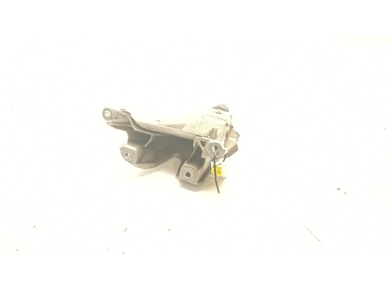 Recambio de soporte motor trasero para bmw x5 (f15, f85) sdrive 25 d referencia OEM IAM 22116876280  