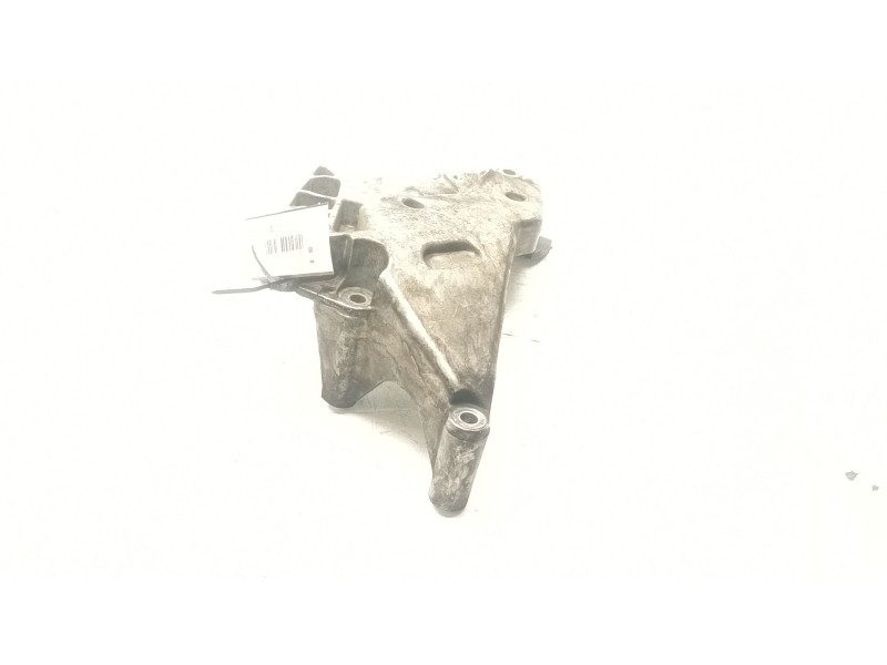 Recambio de soporte motor derecho inferior para seat leon (1p1) 2.0 tdi referencia OEM IAM 03G199207E  
