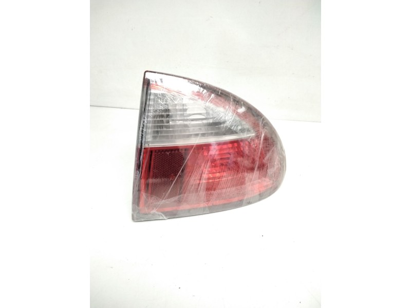 Recambio de piloto trasero derecho para seat leon (1m1) signo referencia OEM IAM 1M6945112FKZ  