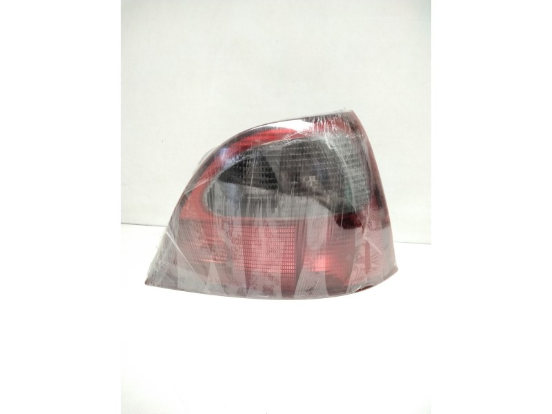 Recambio de piloto trasero derecho para mg serie 25 (rf) classic (5-ptas.) referencia OEM IAM XFB10088  