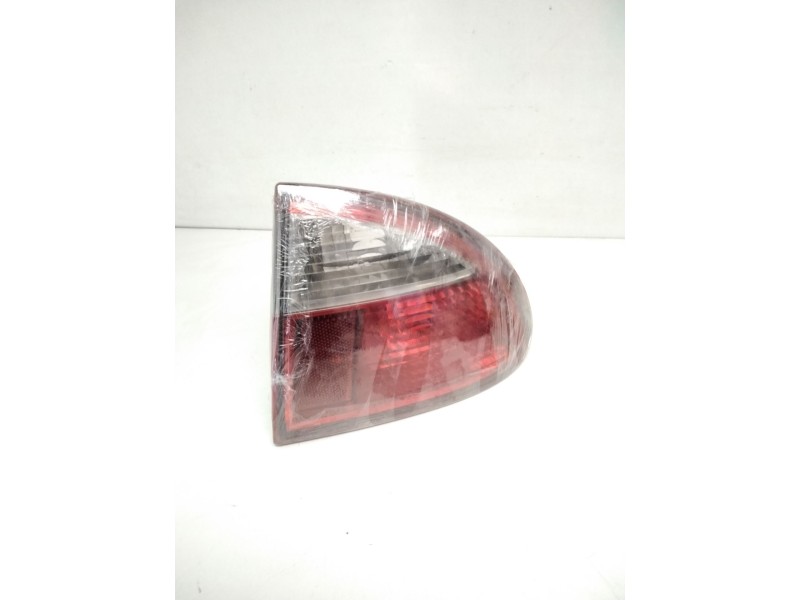 Recambio de piloto trasero derecho para seat leon (1m1) stella referencia OEM IAM 1M6945112  