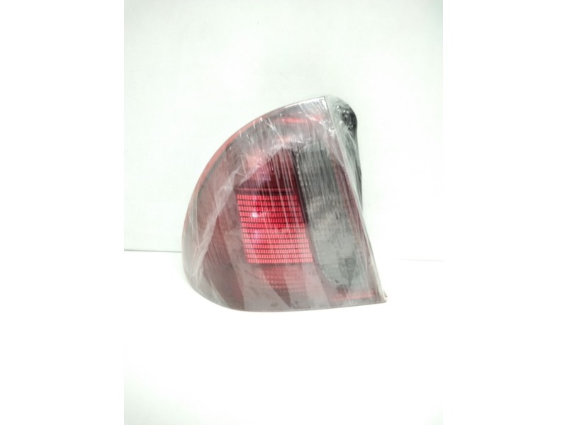 Recambio de piloto trasero izquierdo para mg serie 400 (rt) 420 sdi (4-ptas.) referencia OEM IAM XFB101010  