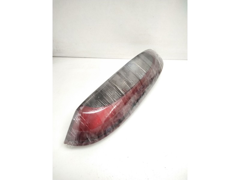 Recambio de piloto trasero izquierdo para opel corsa c 1.2 16v cat (z 12 xe / lw4) referencia OEM IAM 09114336 89302171 