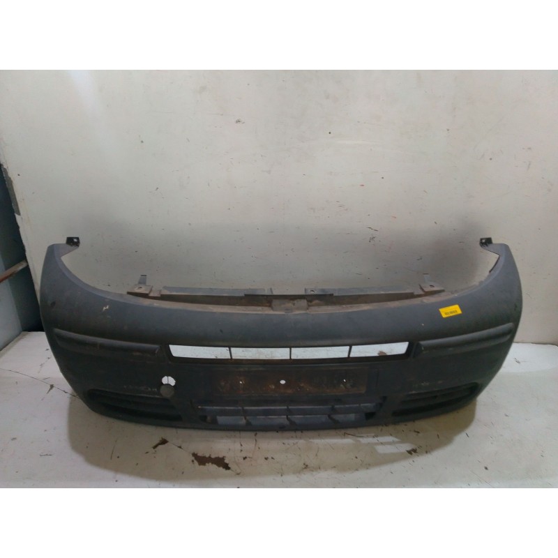 Recambio de paragolpes delantero para renault trafic ii furgoneta (fl) 1.9 dci 100 (fl0c) referencia OEM IAM   