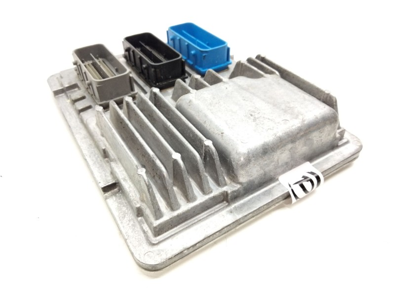 Recambio de centralita motor uce para opel insignia b grand sport (z18) 1.5 (68) referencia OEM IAM 12683537  