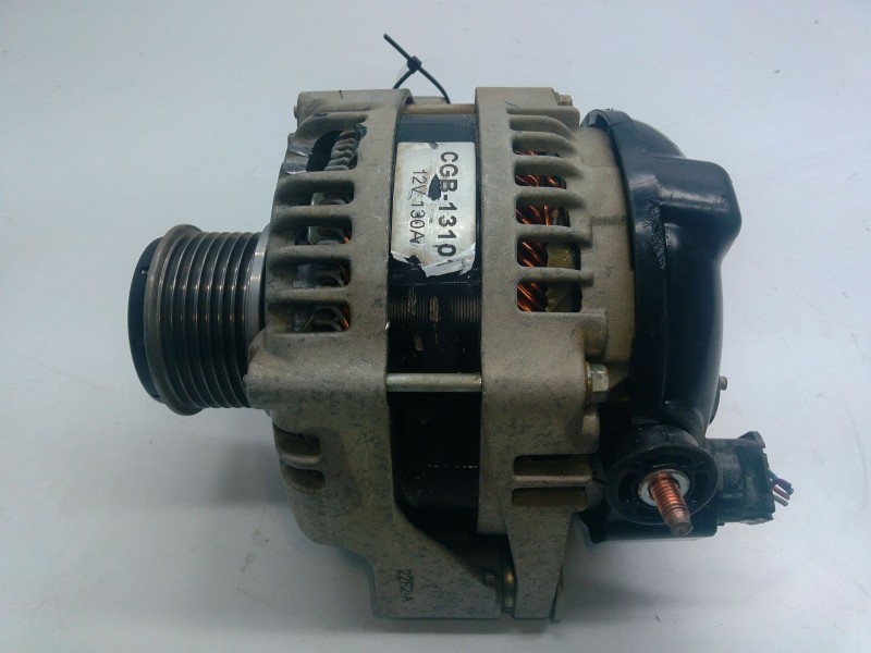 Recambio de alternador para toyota land cruiser van (_j15_) 3.0 d4d 4wd (kdj155, kdj150) referencia OEM IAM CGB13101  