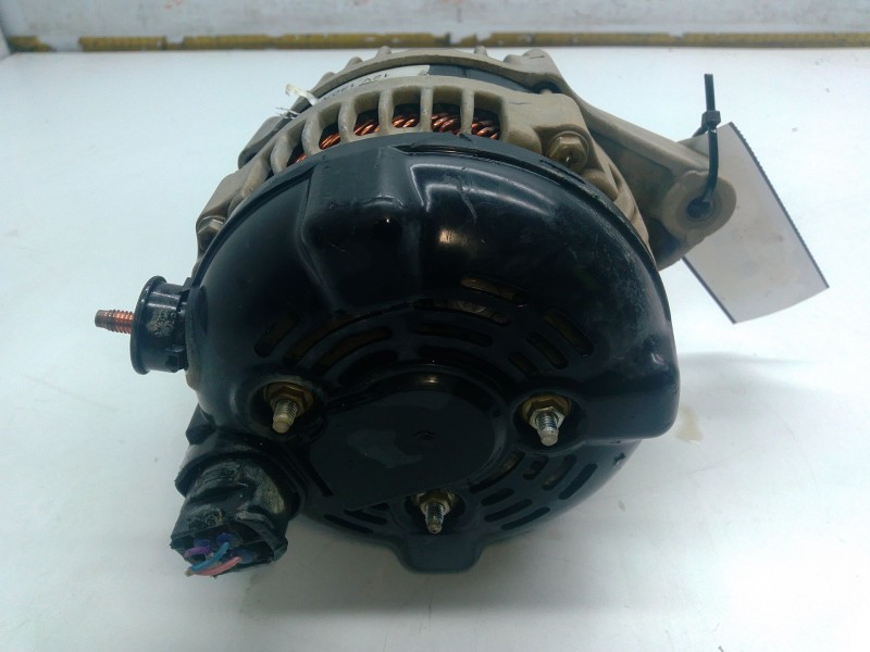 Recambio de alternador para toyota land cruiser van (_j15_) 3.0 d4d 4wd (kdj155, kdj150) referencia OEM IAM CGB13101  