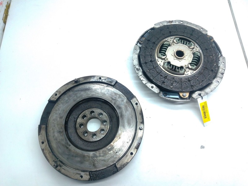 Recambio de kit embrague para toyota land cruiser van (_j15_) 3.0 d4d 4wd (kdj155, kdj150) referencia OEM IAM 0014275560  