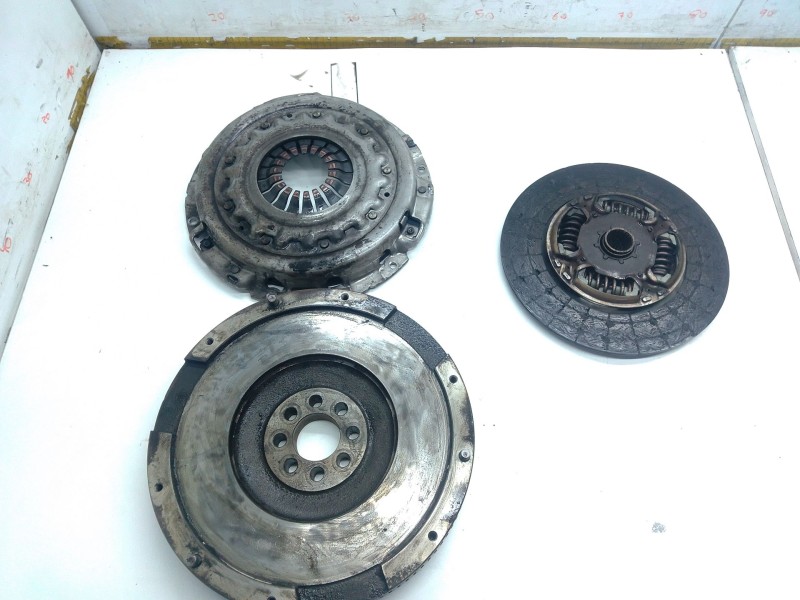 Recambio de kit embrague para toyota land cruiser van (_j15_) 3.0 d4d 4wd (kdj155, kdj150) referencia OEM IAM 0014275560  