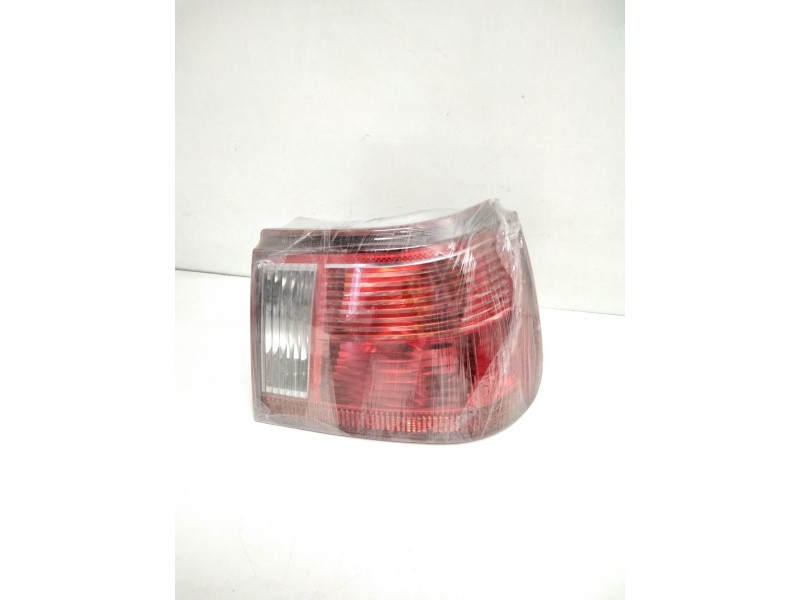 Recambio de piloto trasero derecho para seat ibiza (6k1) stella referencia OEM IAM 6K6945112G 6K6945096J 