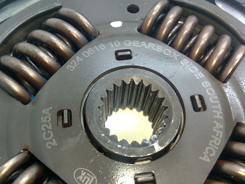 Recambio de kit embrague para nissan primastar furgoneta (x83) 2.5 dci 115 referencia OEM IAM 124056510  