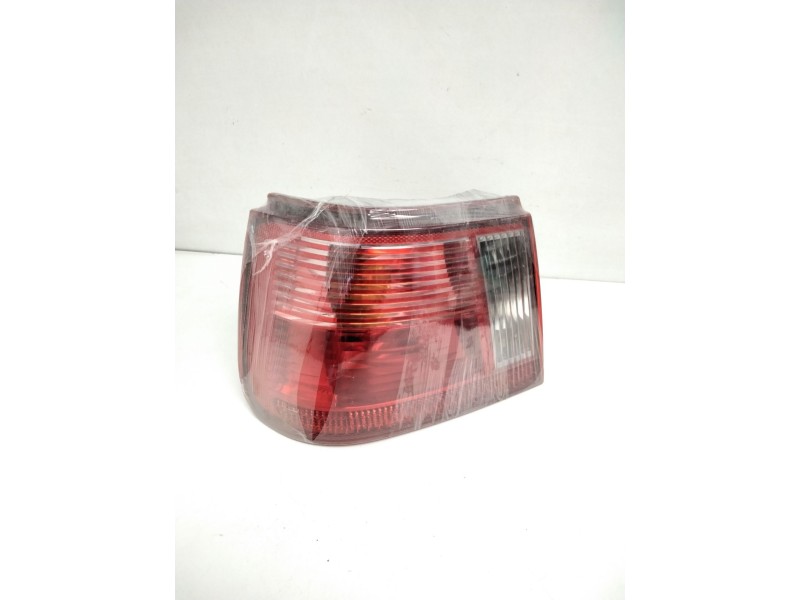 Recambio de piloto trasero izquierdo para seat ibiza (6k1) select referencia OEM IAM 6K6945111G 6K6945095J 