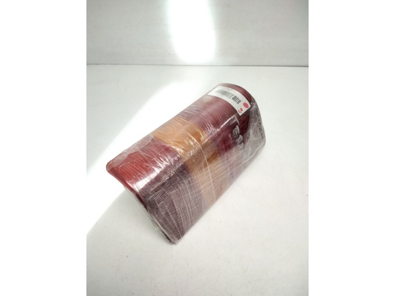 Recambio de piloto trasero izquierdo para seat terra 0.9 referencia OEM IAM 7R01433  33288