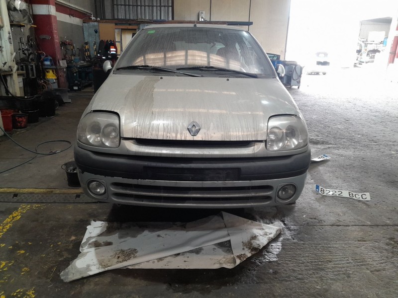 renault clio ii (bb_, cb_) del año 2000