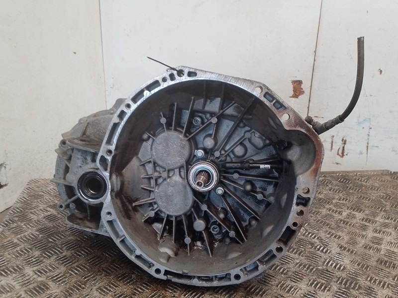 Recambio de caja cambios para nissan primastar furgoneta (x83) 2.5 dci 115 referencia OEM IAM PF6010  