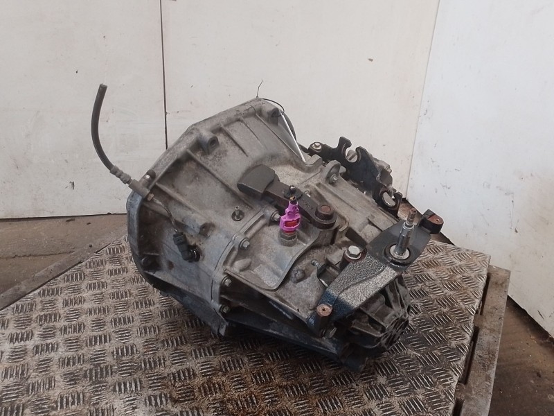 Recambio de caja cambios para nissan primastar furgoneta (x83) 2.5 dci 115 referencia OEM IAM PF6010  