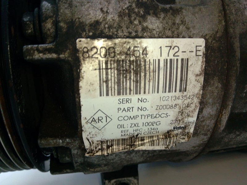 Recambio de compresor aire acondicionado para nissan primastar furgoneta (x83) 2.5 dci 115 referencia OEM IAM 8200454172E  